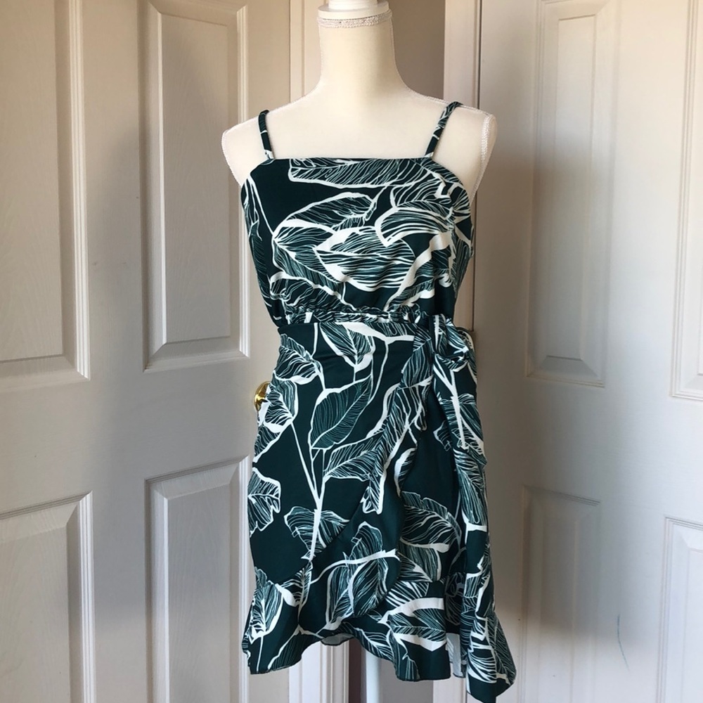 Tropical leaf print wrap dress